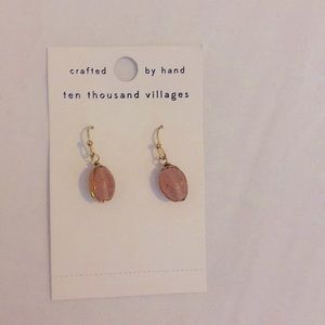 NWT-Ten thousand villages earrings